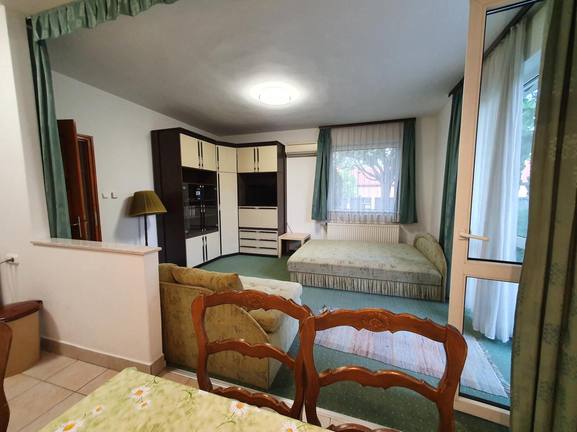 שיופוק Arizona Apartman מראה חיצוני תמונה