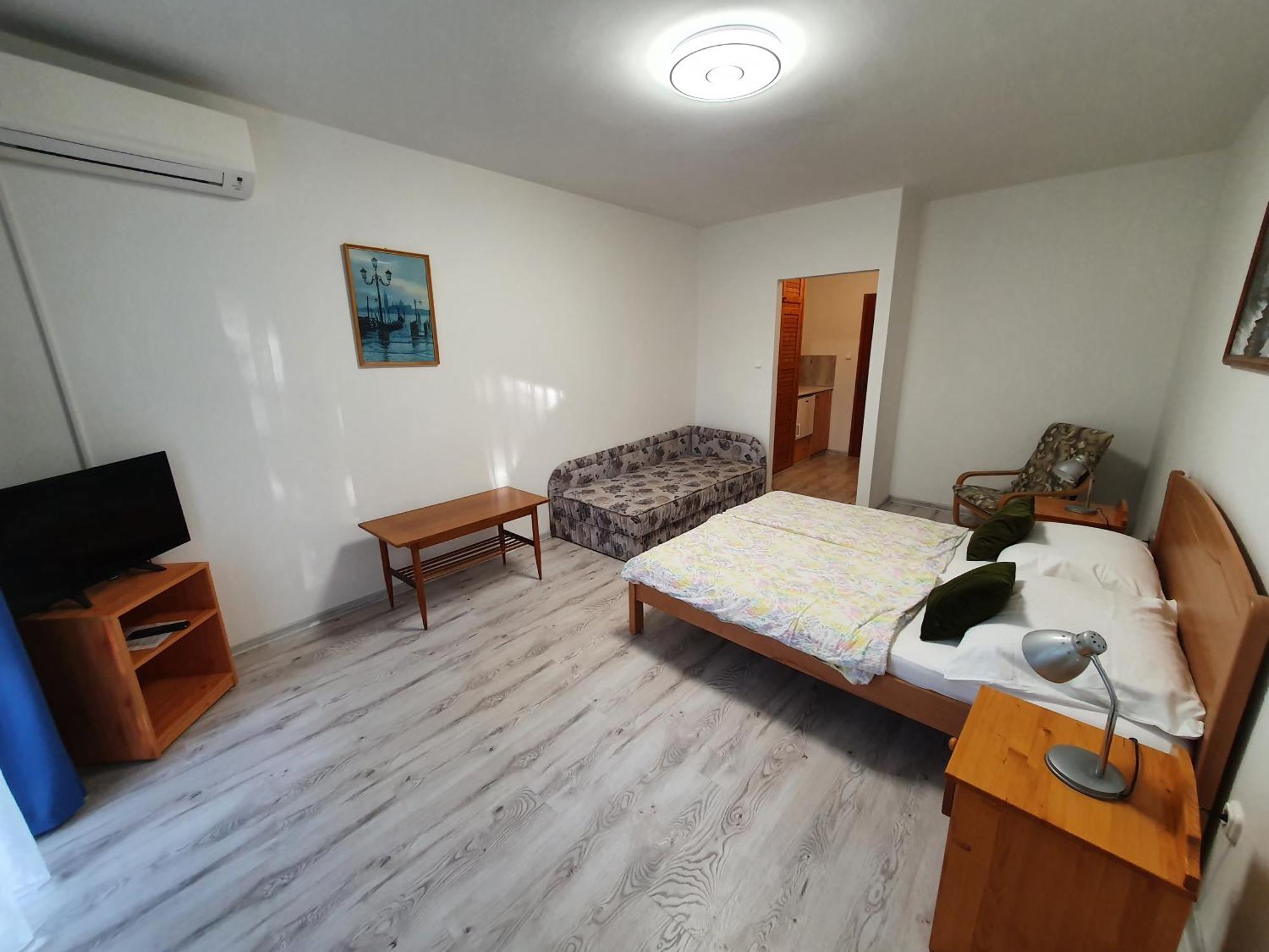 שיופוק Arizona Apartman מראה חיצוני תמונה