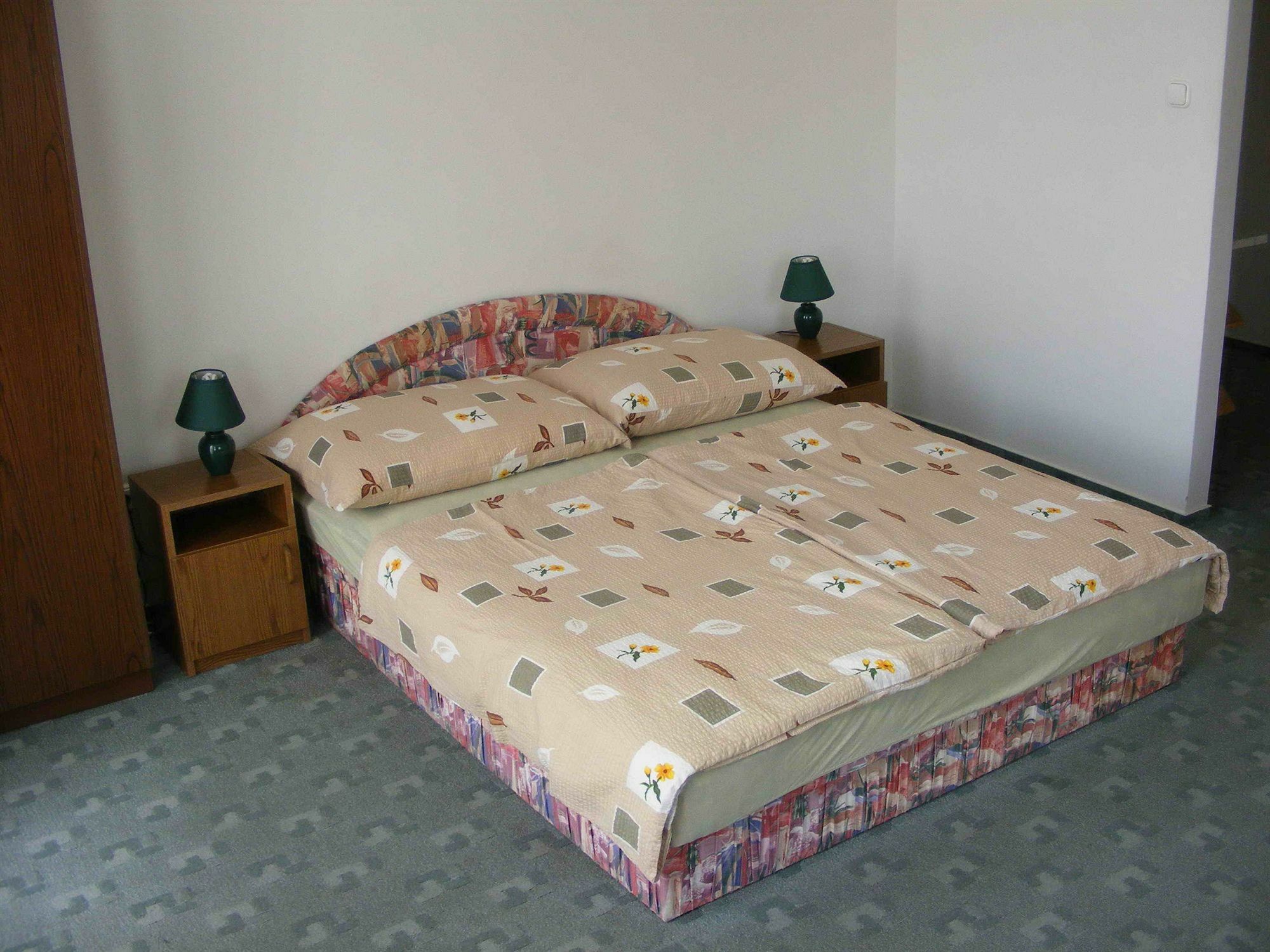 שיופוק Arizona Apartman מראה חיצוני תמונה